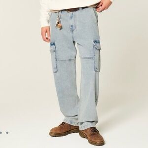 Hollister Baggy Cargos Jeans in Stone Wash